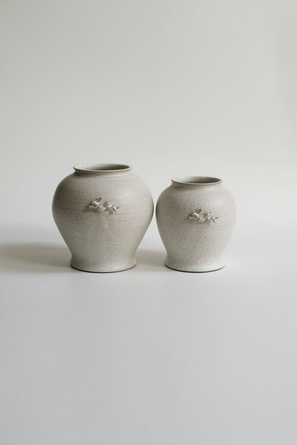 Moonrise Hopping Hare Vessel Nº02