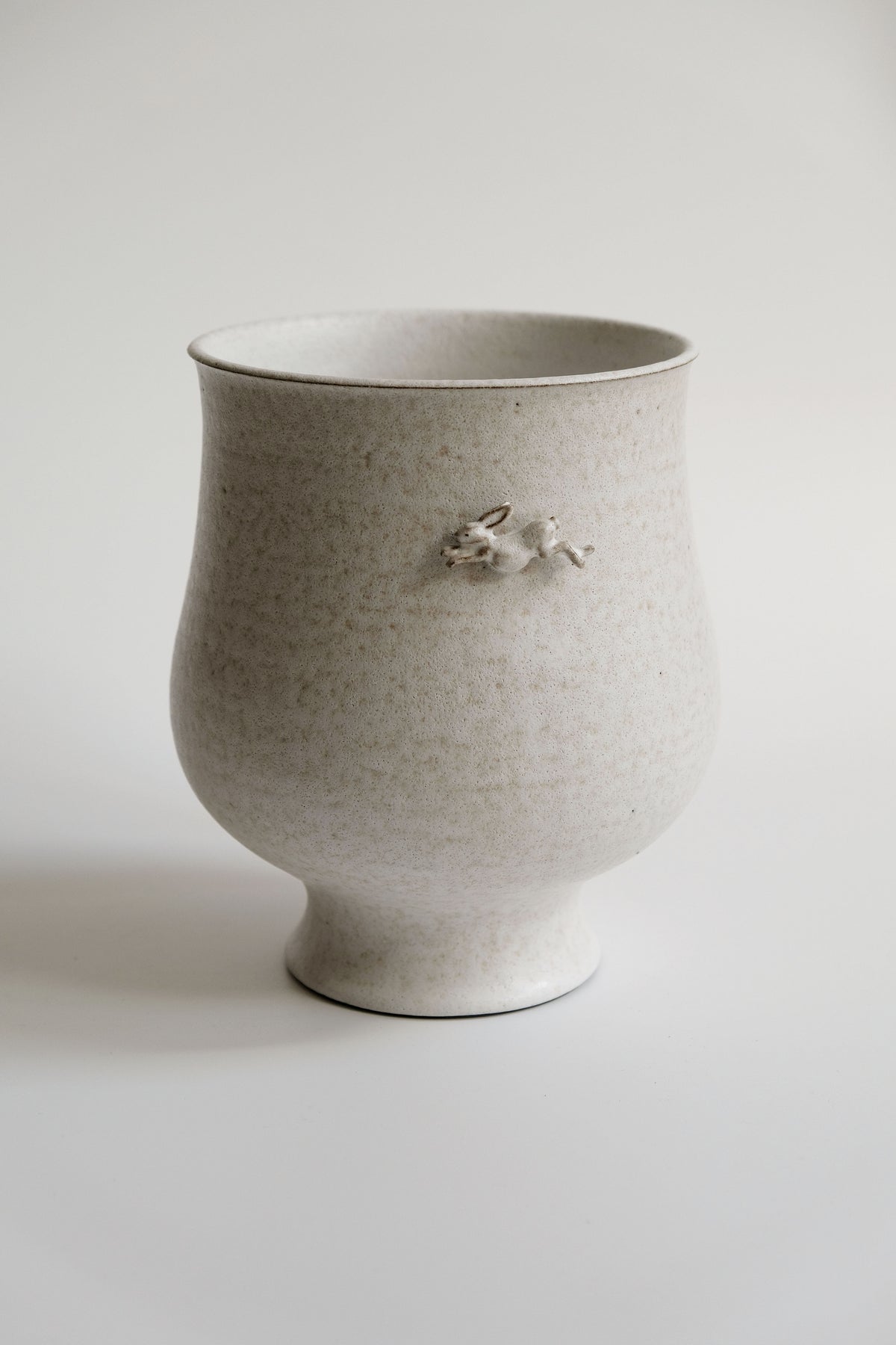 Moonrise Hopping Hare Vessel Nº09