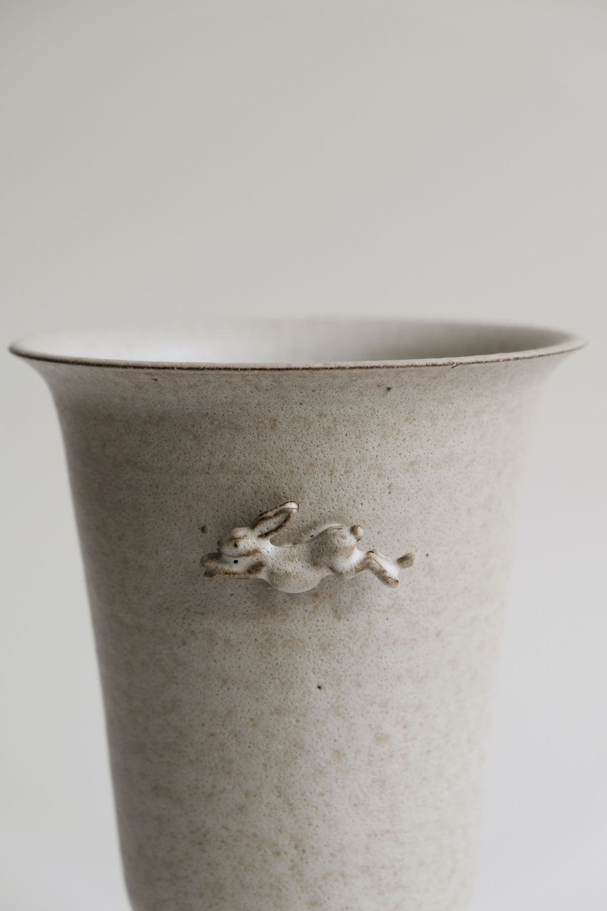 Moonrise Hopping Hare Vessel Nº12