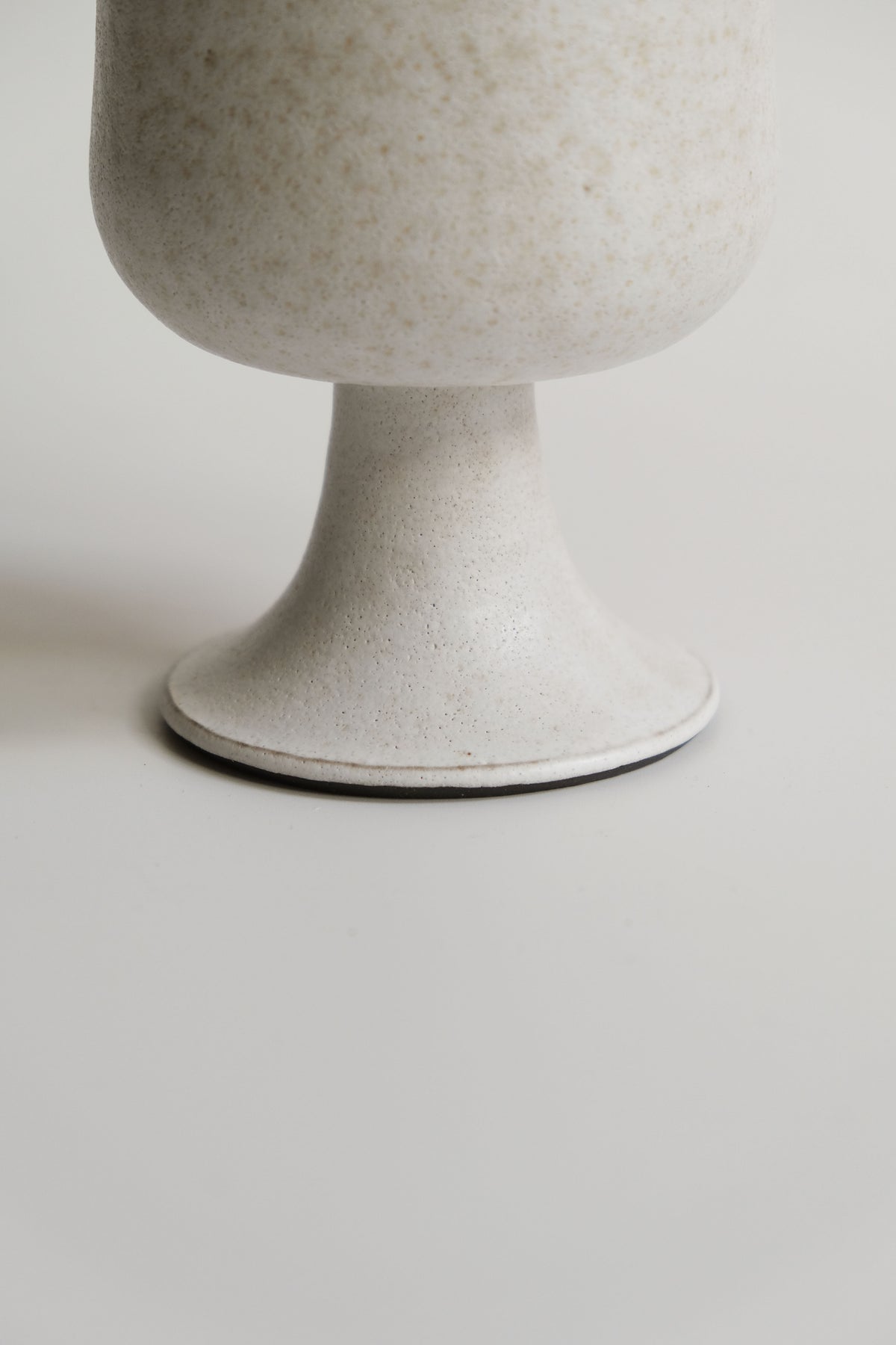 Moonrise Hopping Hare Vessel Nº13
