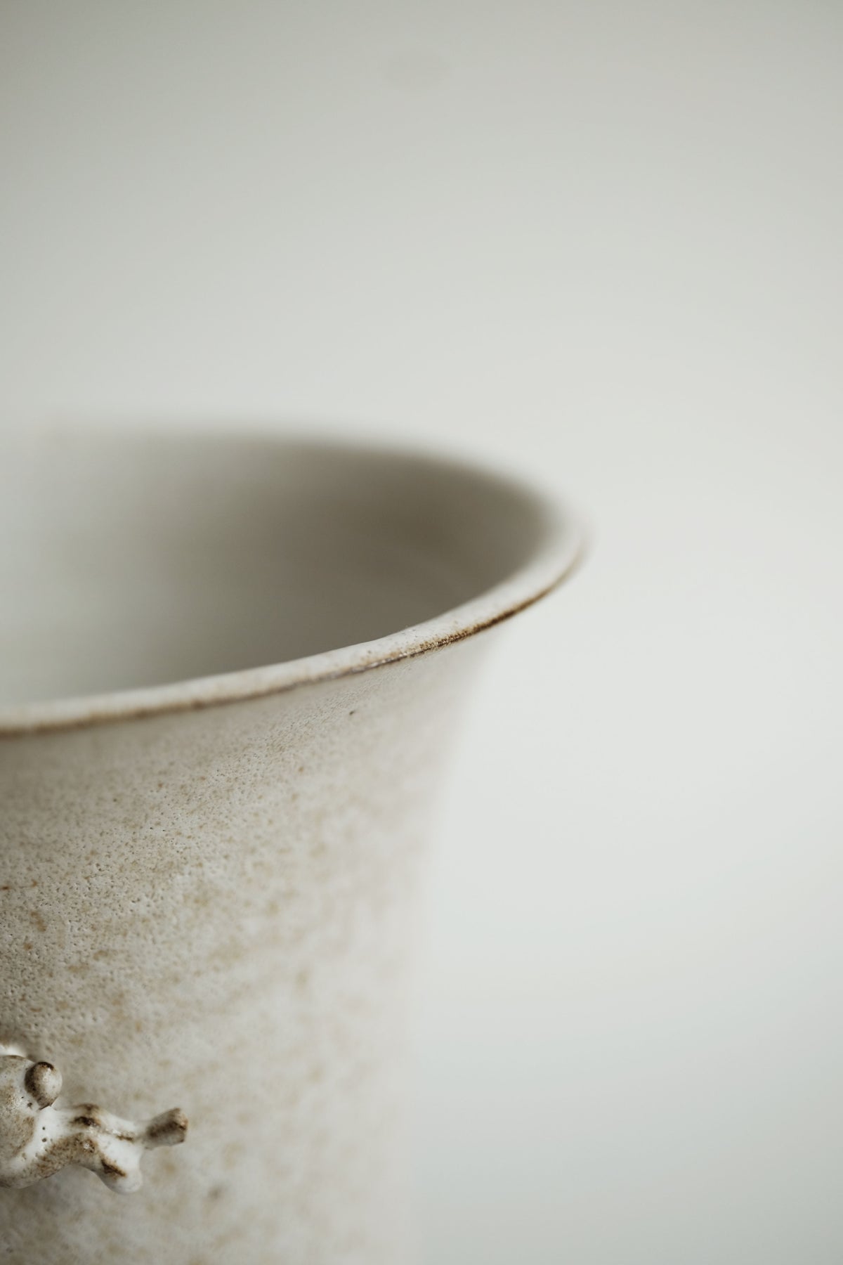 Moonrise Hopping Hare Vessel Nº13