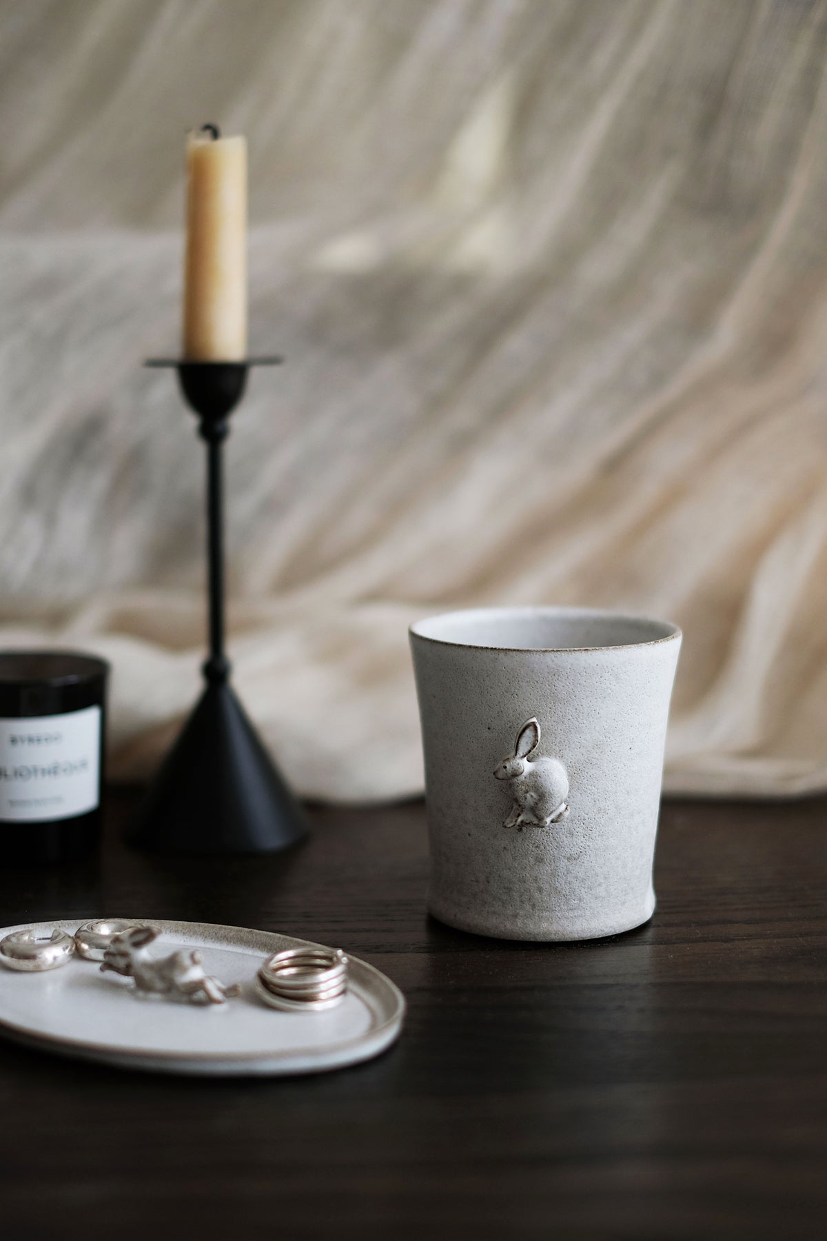 Moonrise Hopping Hare Tumbler, Sit