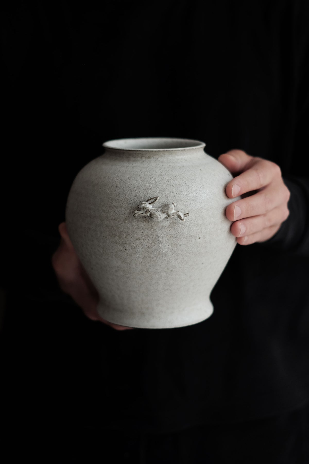 Moonrise Hopping Hare Vessel Nº02