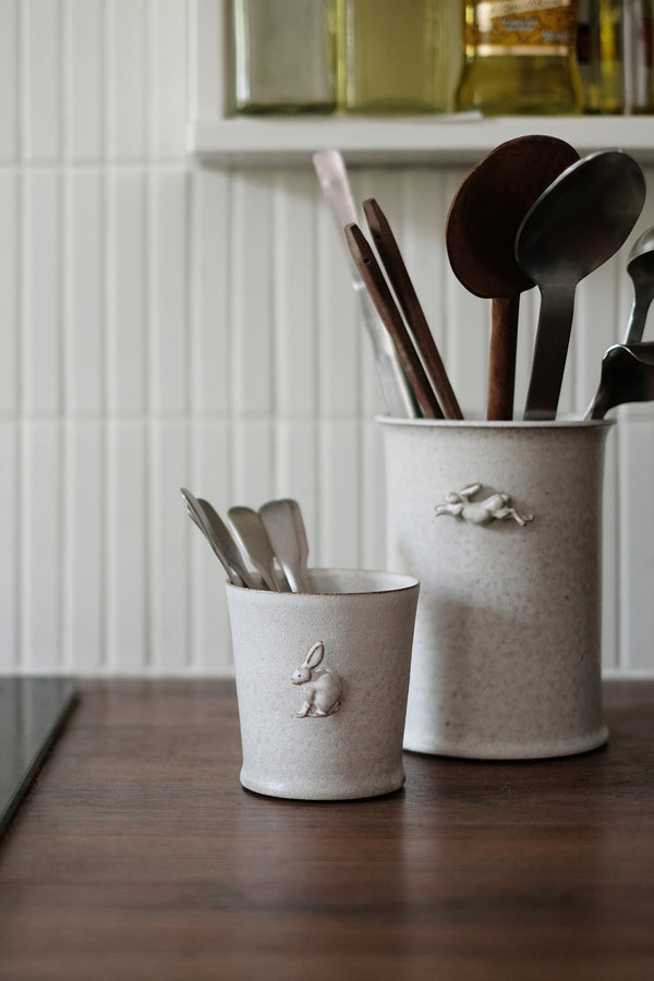 Moonrise Hopping Hare Tumbler, Sit