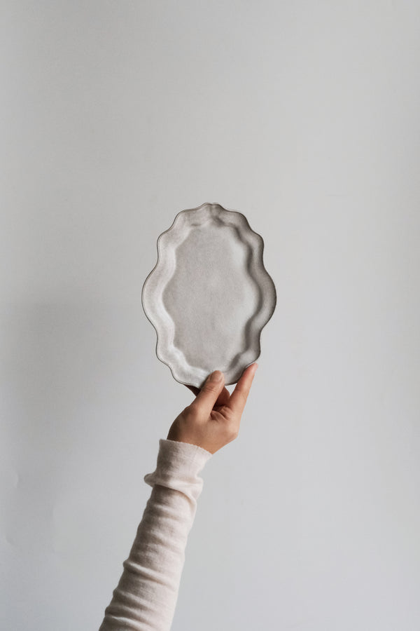 Moonrise Platter Small, Shell