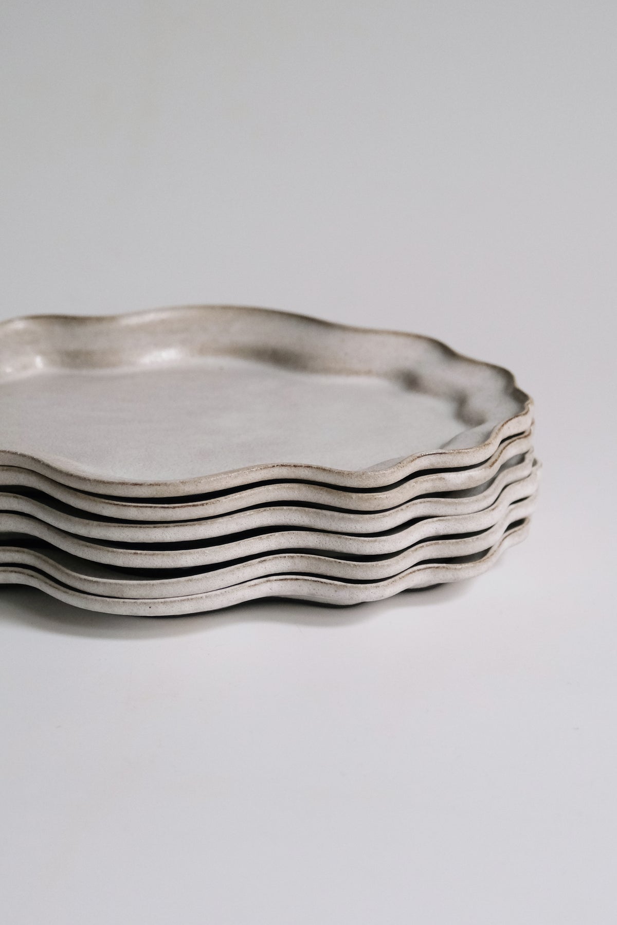 Moonrise Platter Small, Shell