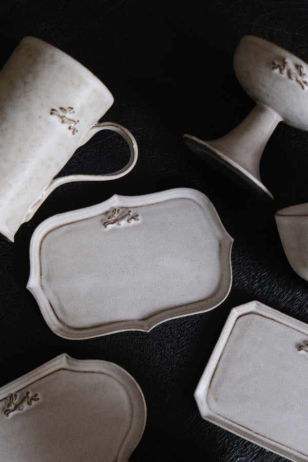 Moonrise Mini Hare Frame Dish, Petite Vintage Set of 2