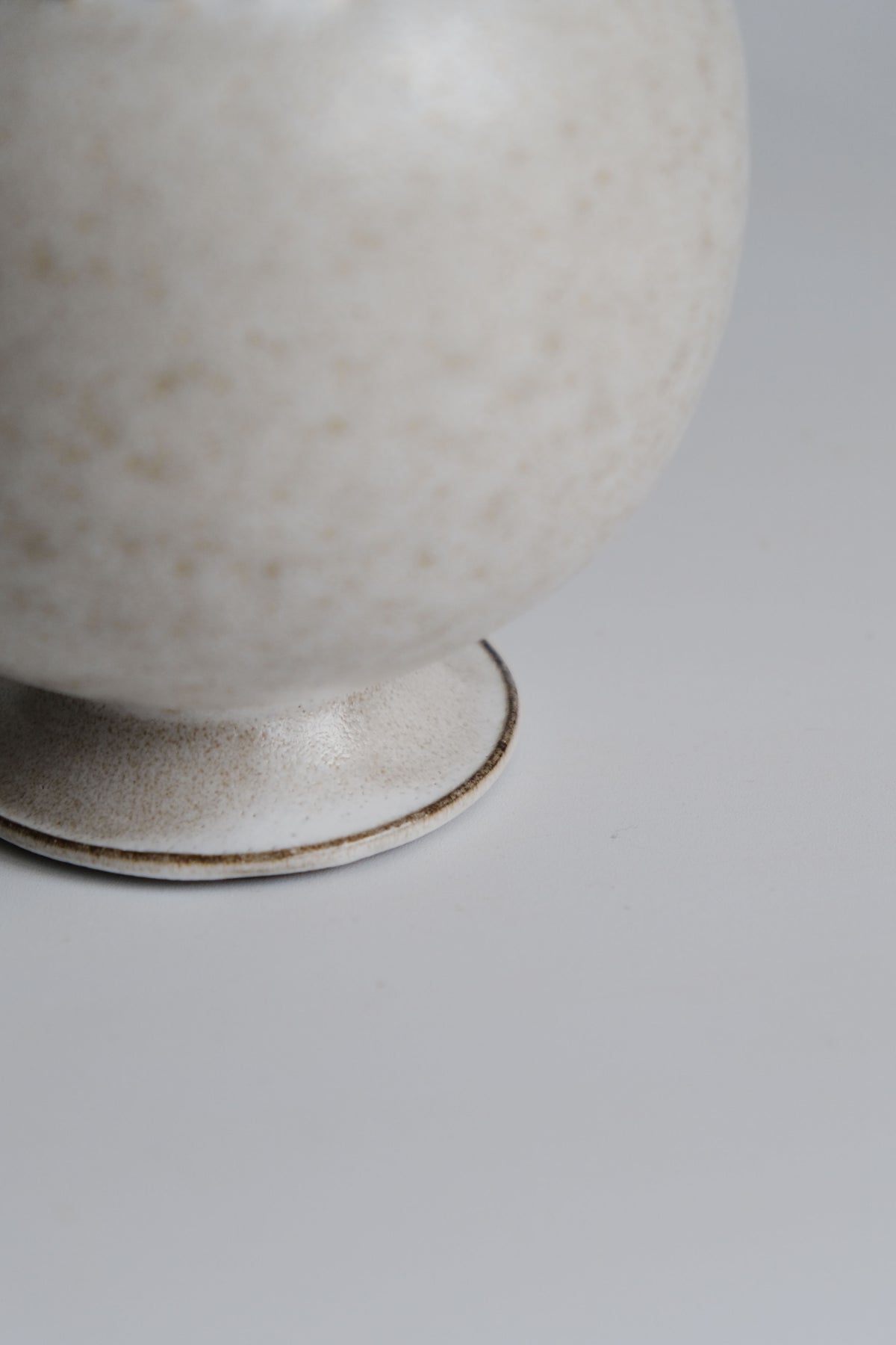 Moonrise Mini Hare Moon Vessel