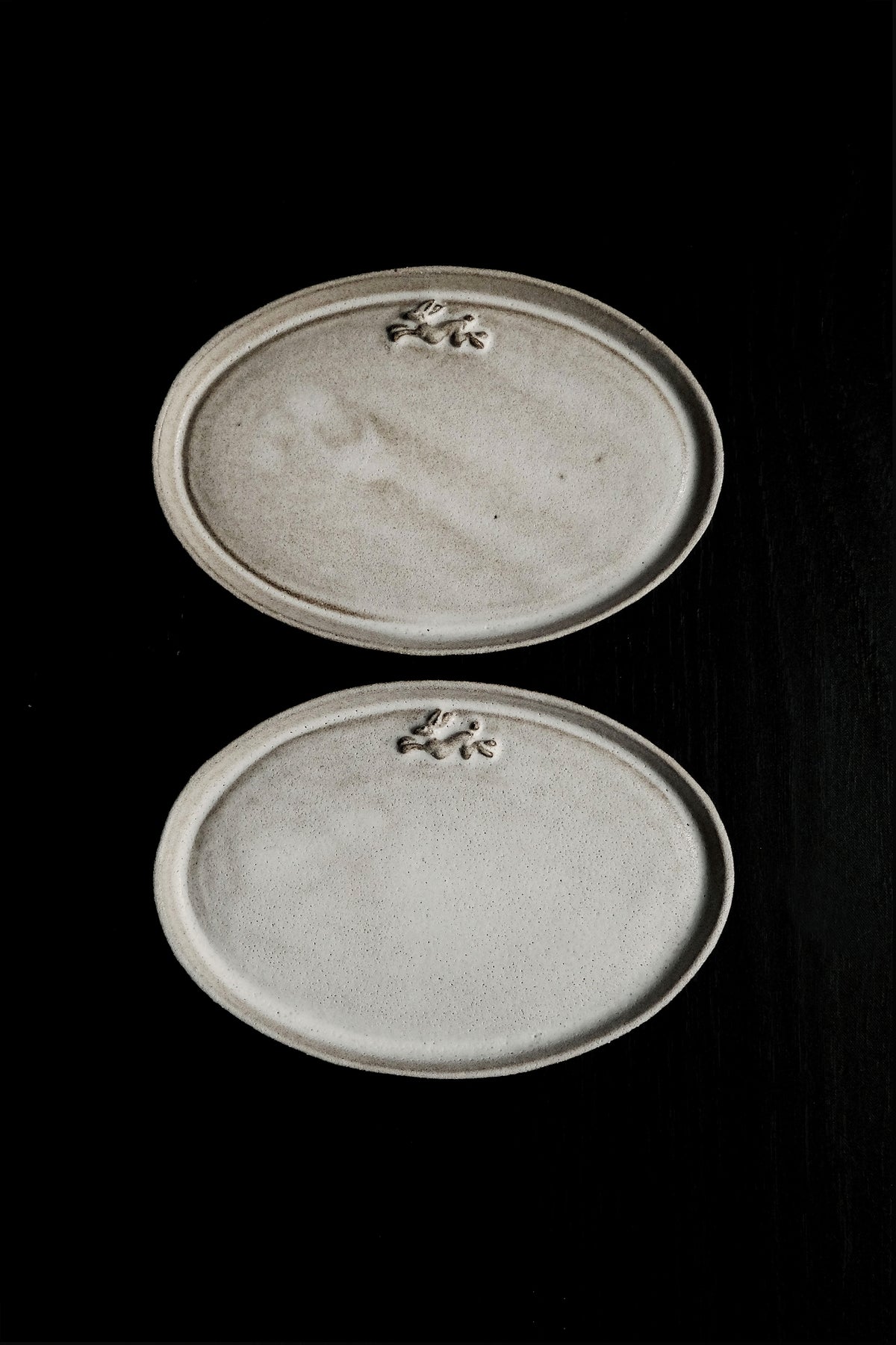 Moonrise Mini Hare Frame Dish, Petite Oval Set of 2