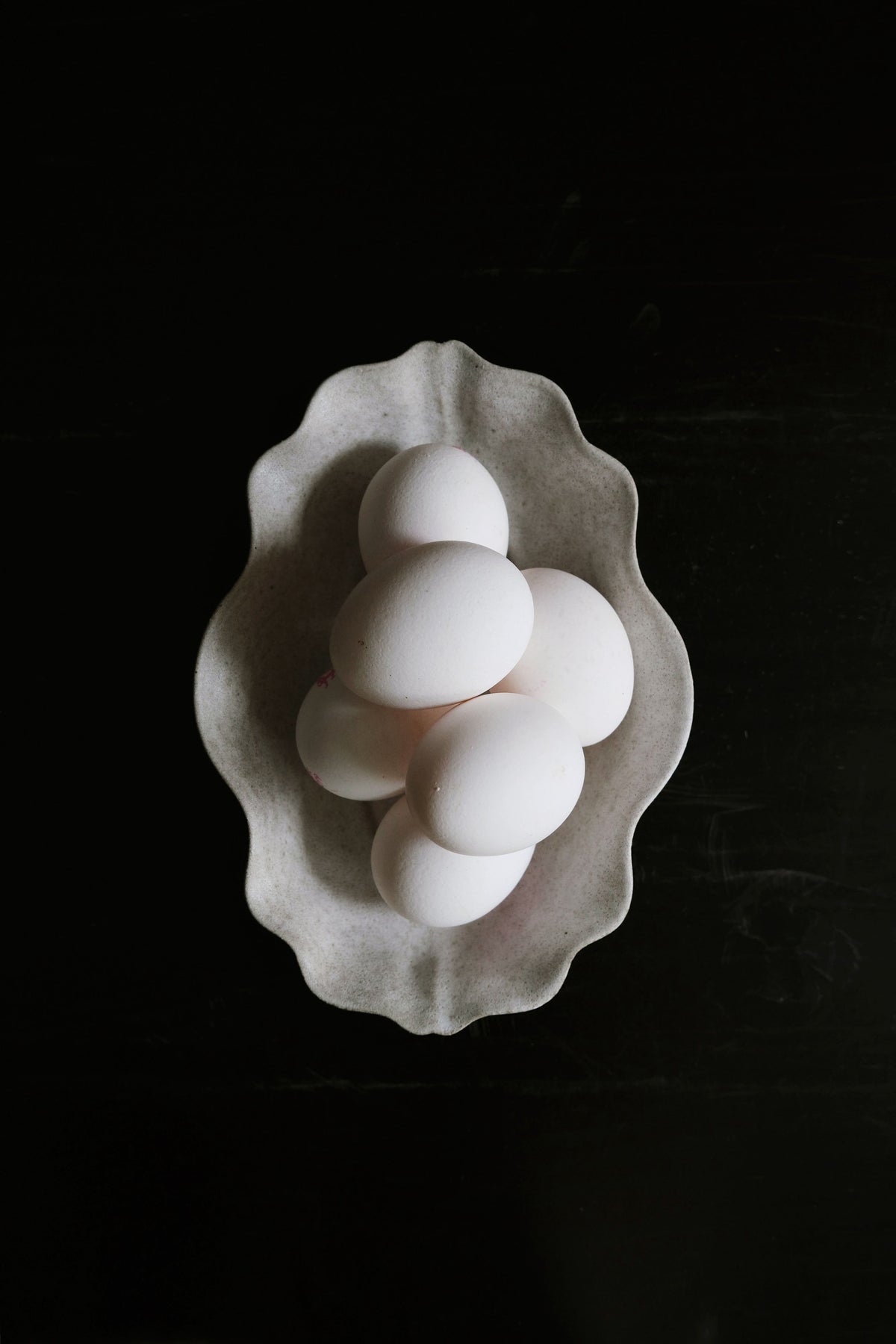 Moonrise Deep Plate Small, Shell