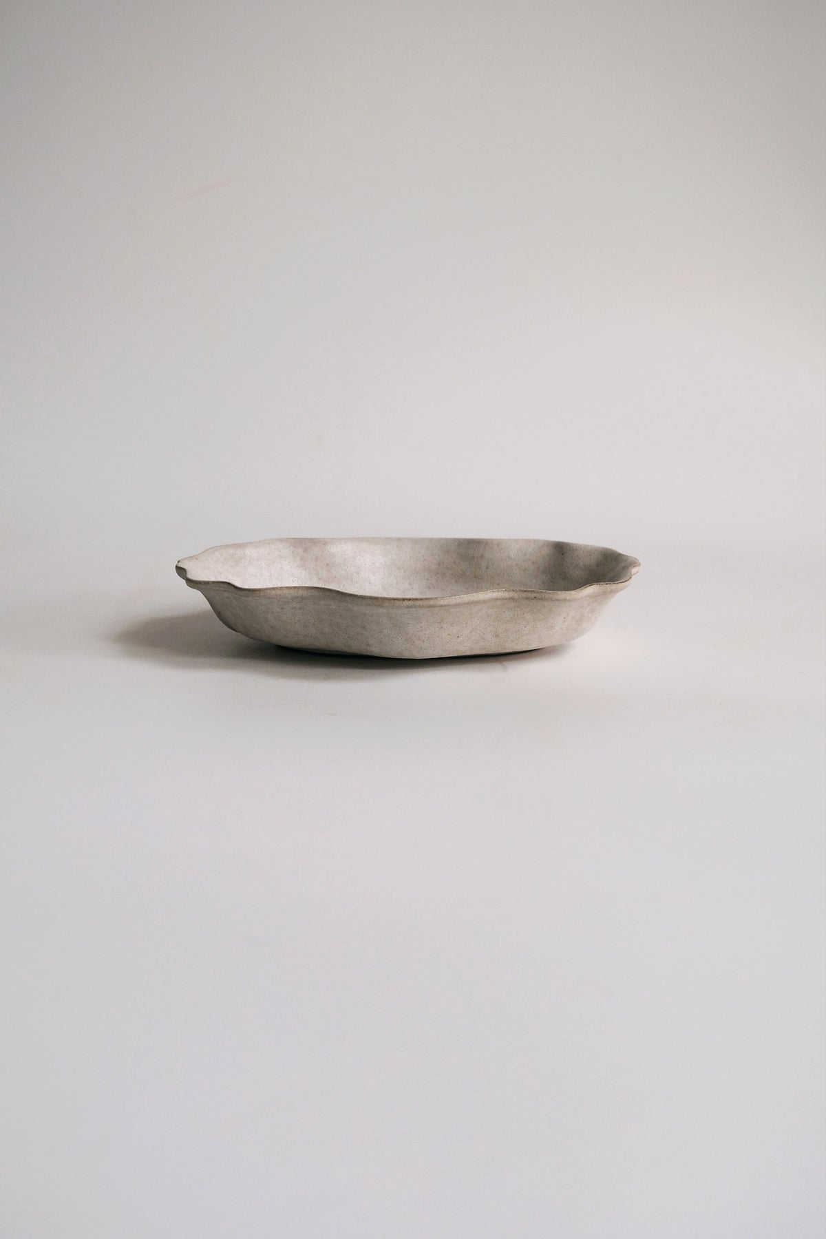 Moonrise Deep Plate Small, Shell