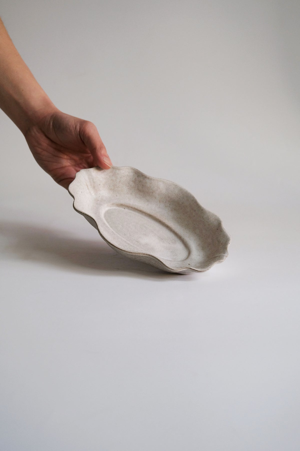Moonrise Deep Plate Small, Shell