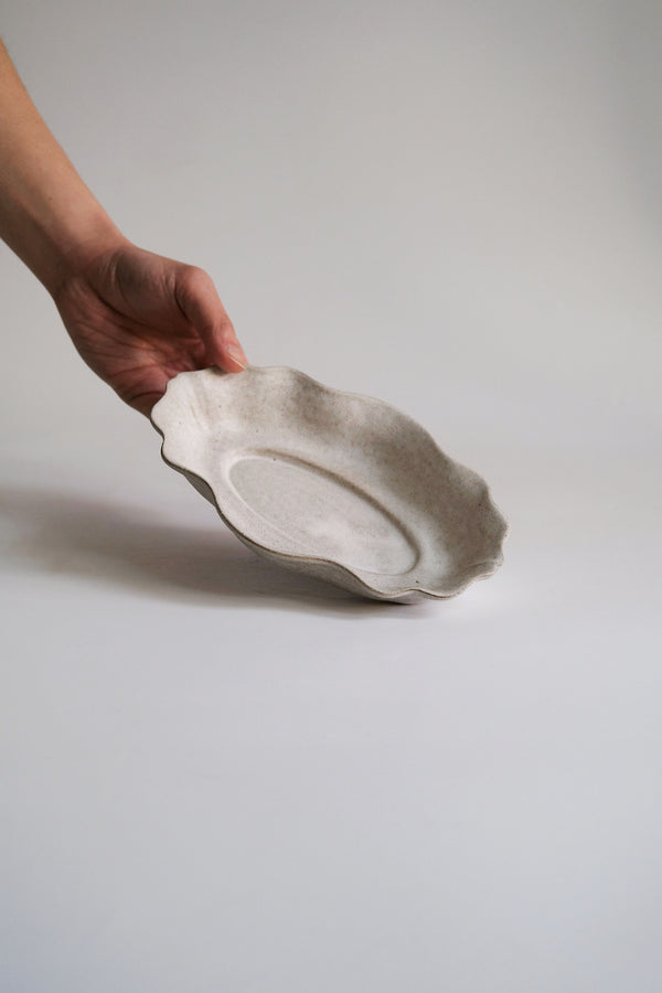 Moonrise Deep Plate Small, Shell