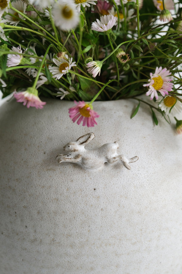Moonrise Hopping Hare Vessel Nº04