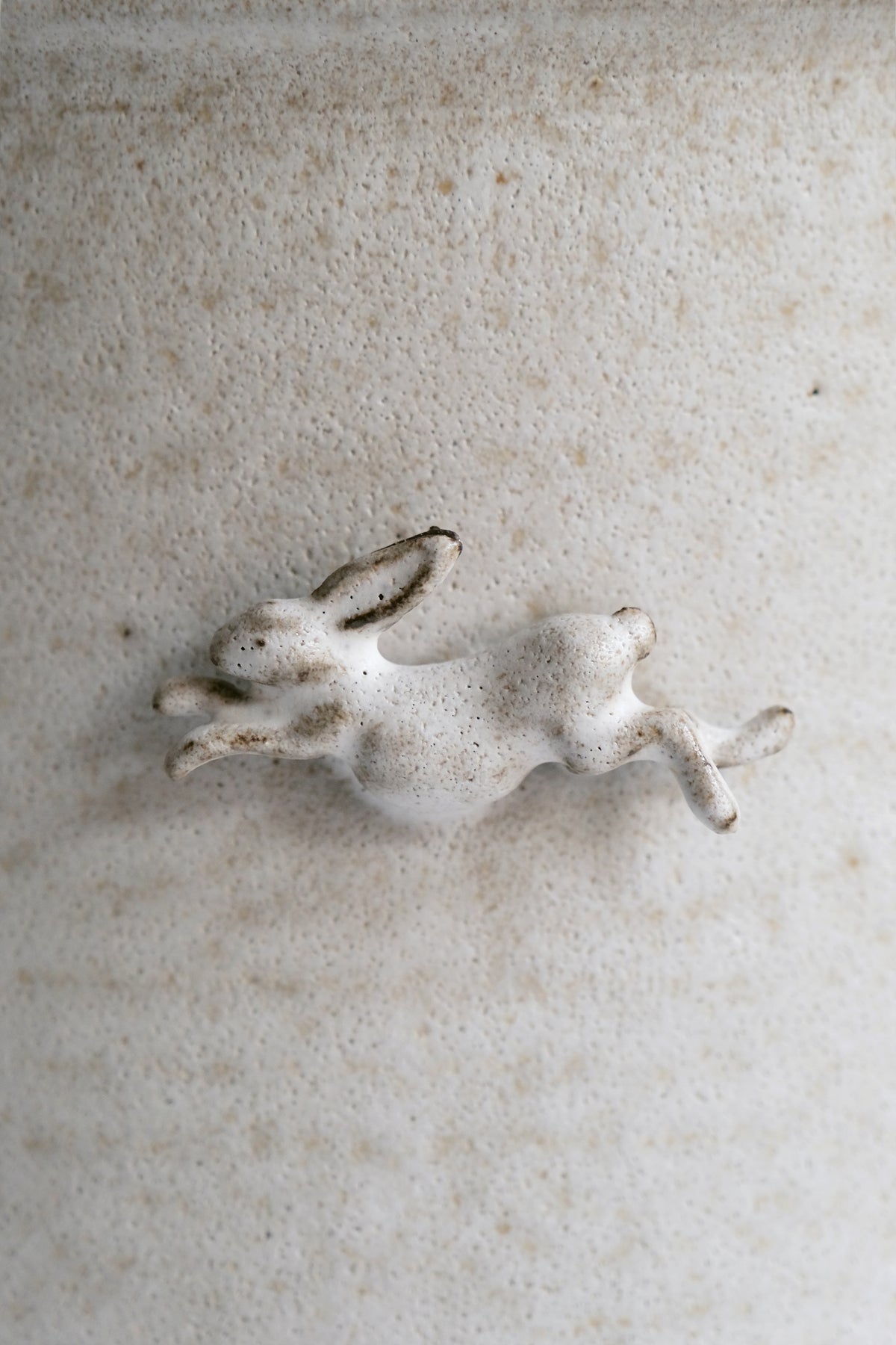Moonrise Hopping Hare Vessel Nº11