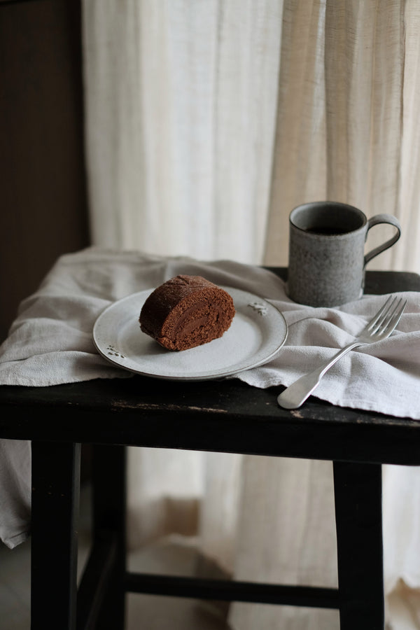 Moonrise Mini Hare Cake Plate