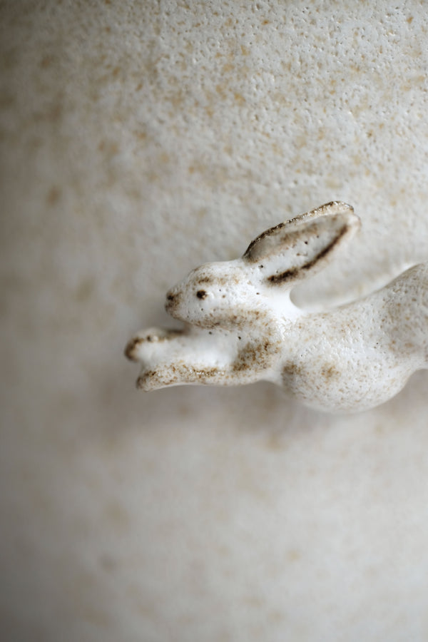 Moonrise Hopping Hare Tumbler, Run